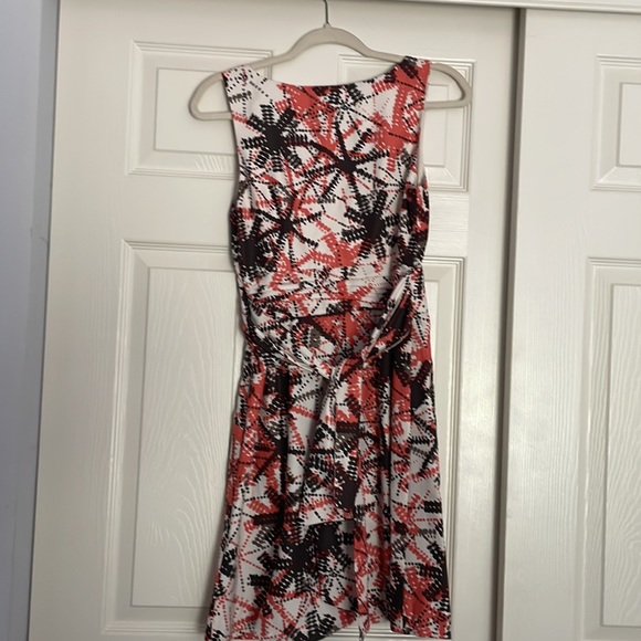 Banana Republic - Coral and brownish gray surplice dress - Size 2 - Picture 4 of 11